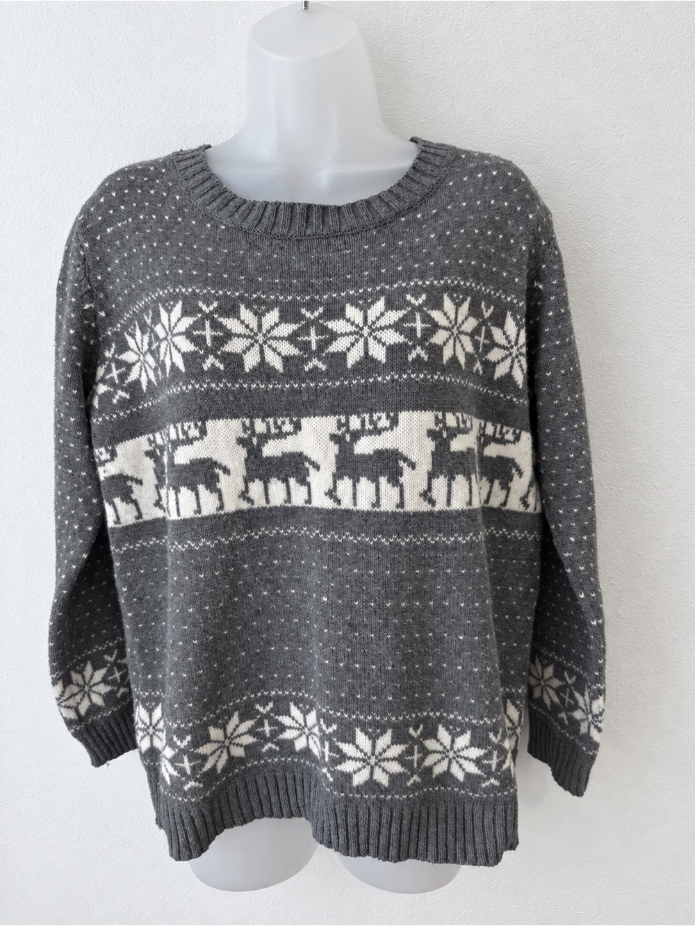 POL Gray and White Nordic Reindeer Crewneck Sweater